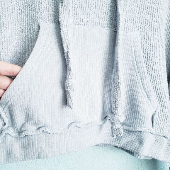 Vintage Havana Blue Ribbed Cropped Hoodie with Open Back - Picture 3 of 8